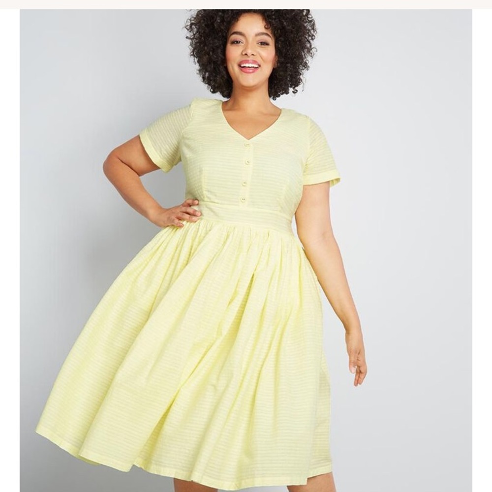 ModCloth Fabulous Fit and Flare dress. Size 18
